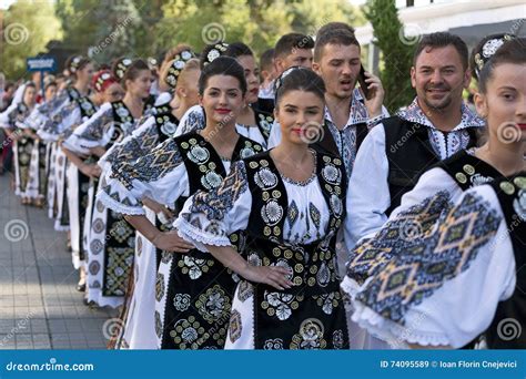 rumania gente|People of ROMANIA – Culture and Social Life